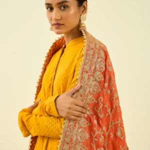 Riwaaz Kesariya Noor Tilla Odhni