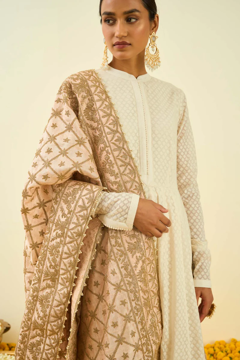 Riwaaz Gulnoor Tilla Odhni